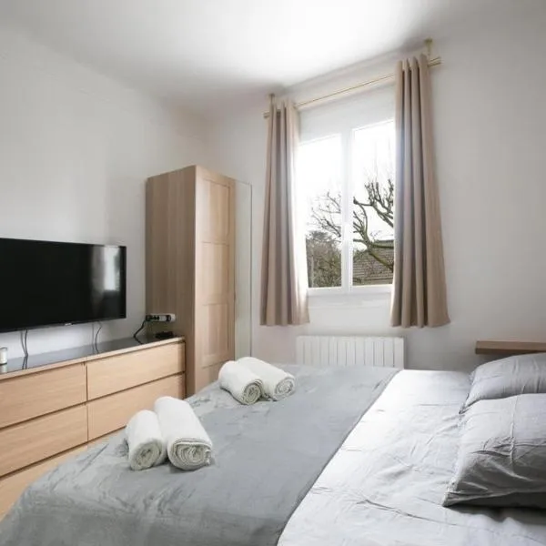 Cozy et bien équipé près de Paris – hotel w mieście Saint-Maur-des-Fossés
