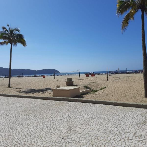 Apartamento 100 metros da praia na Guilhermina Praia Grande - Foto 5