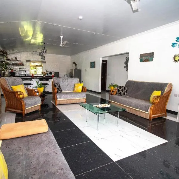 L'échappée du Cap - Spacious Self Catering Apartment, hotel in Mahe
