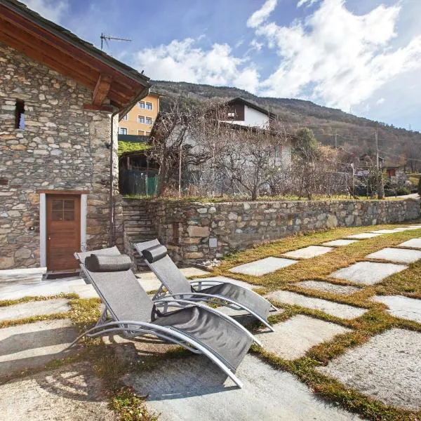 Mini House Valle d'Aosta – hotel w mieście Roisan