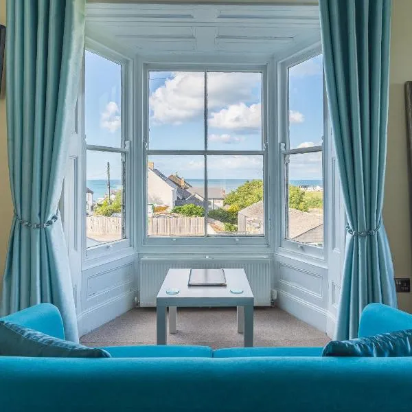 Rooms at The Highcliffe โรงแรมในอาเบอร์พอร์ธ