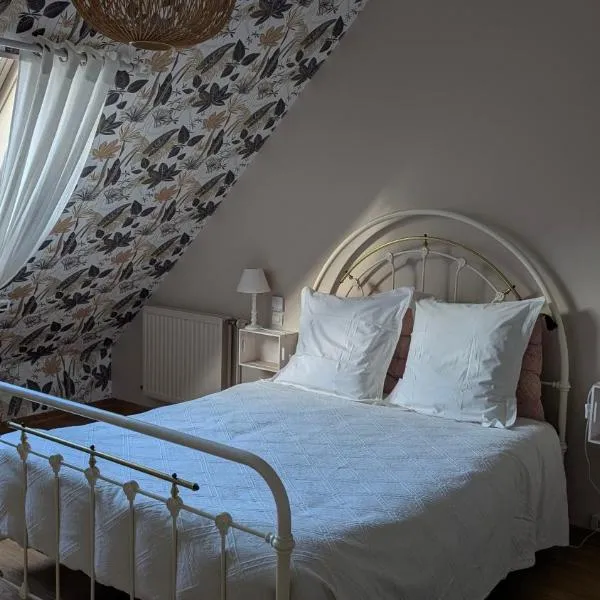 Chambre Rose Blanche, hotel v destinácii Le Lude