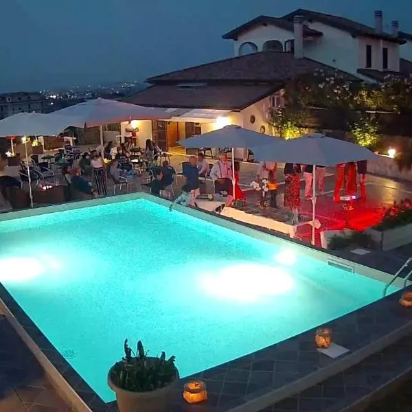 Borgo Nicoletta Case per le vacanze, hotel a Filandari