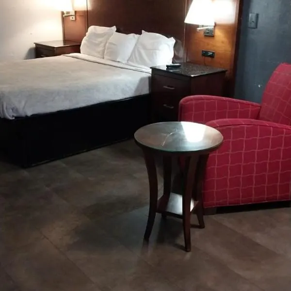 Queen Bed Hotel Suite 161, Hotel in Jackson