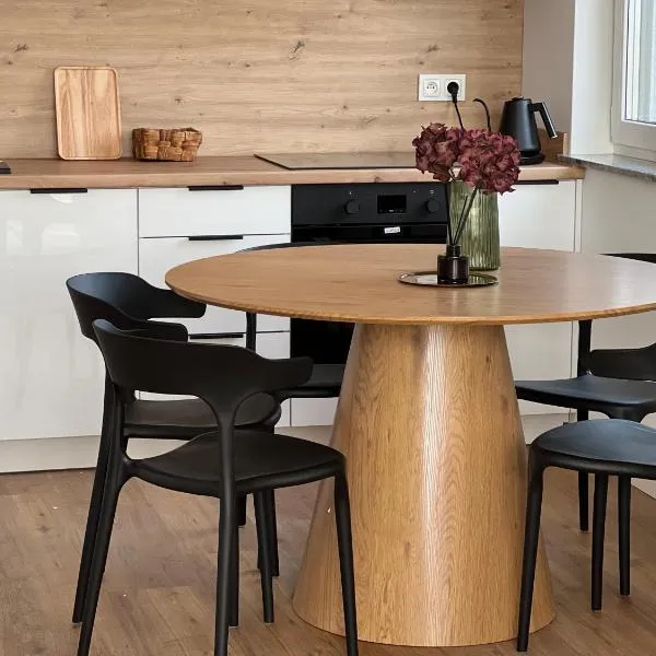 Apartament 2 pokojowy z balkonem wysoki standard PREMIUM, hotel v destinaci Namysłów
