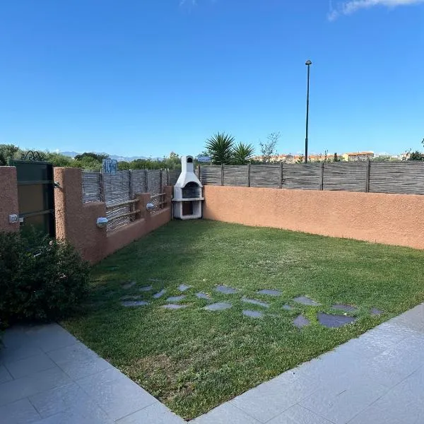 Beautiful Apartment with Swimming Pool, hotelli kohteessa Olbia