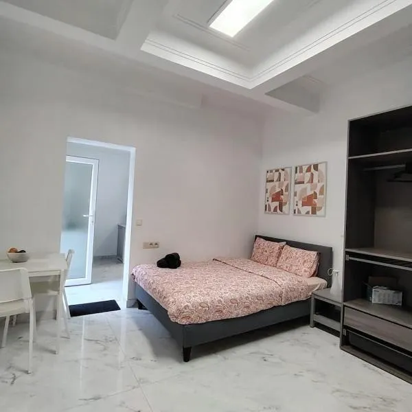 Spacious, warm and cozy studio, ξενοδοχείο σε Heers