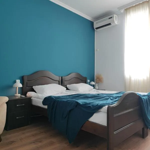 Palm Guesthouse, hotel v destinaci Batumi