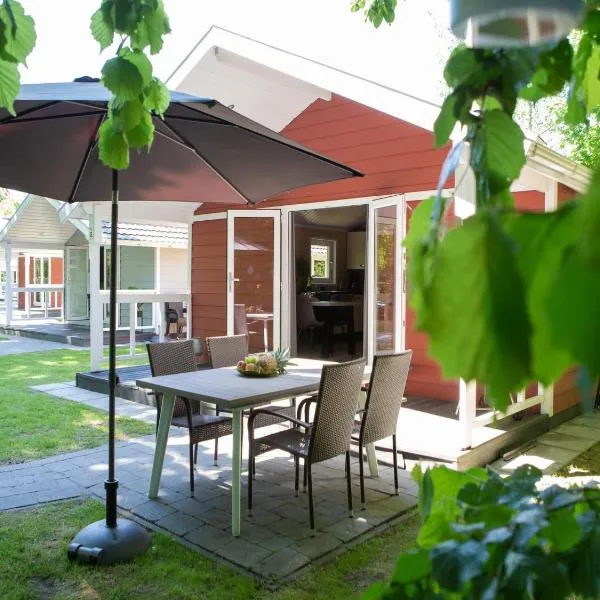 Lodge in Brabant with Cozy Covered Terrace, hotel v destinaci Oirschot