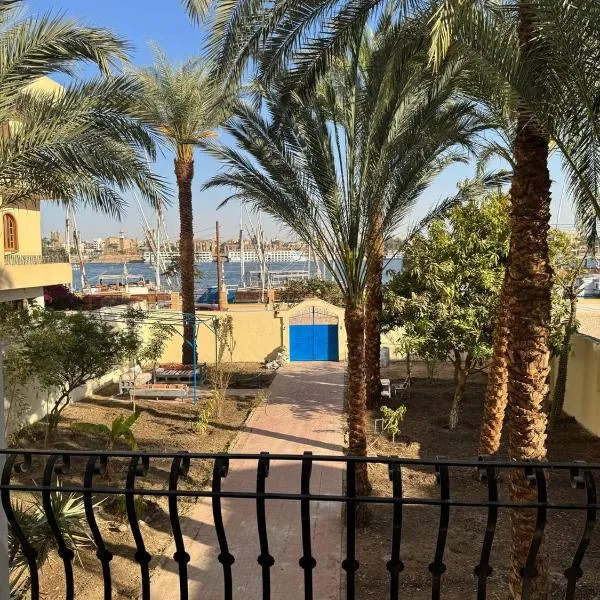 Sahara palace، فندق في الأقصر