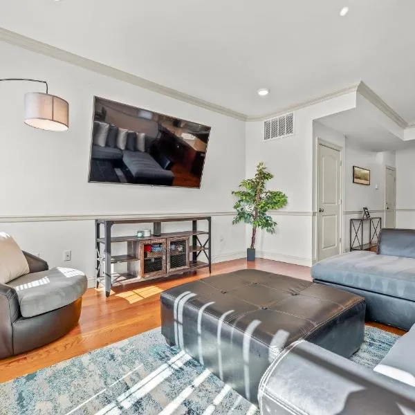 HUGE Cozy Jersey City Oasis with Double Balcony - 20 mins to NYC, hotel di Jersey City