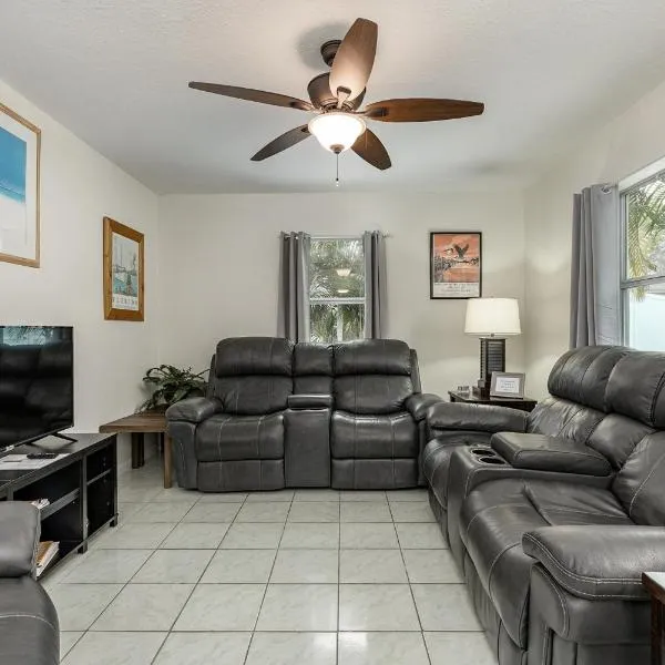 Close to Clearwater Beach and Honeymoon Island!, hotel in Tarpon Springs