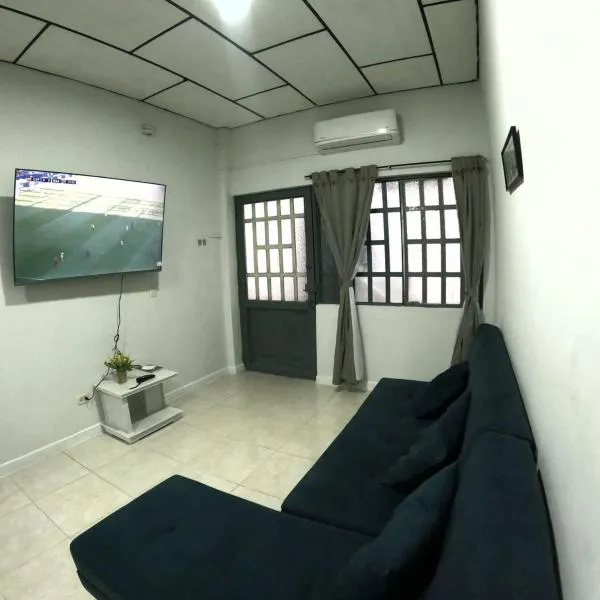 Apartamento Familiar, Brrio Olimpico!、ビリャビセンシオのホテル