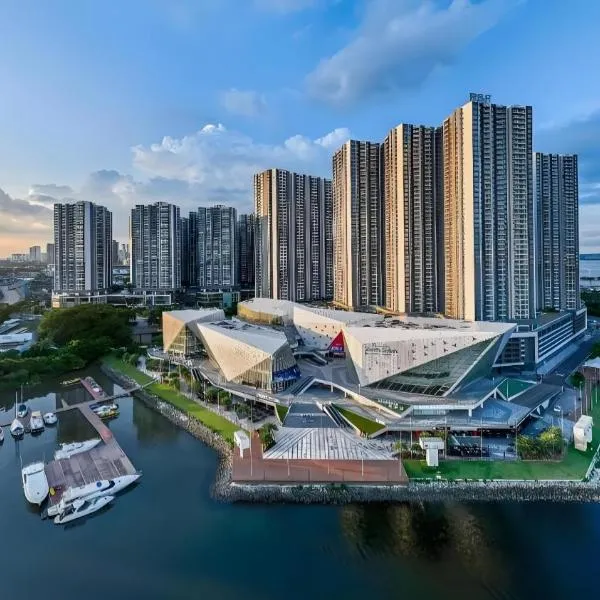 R&F Princess Cove Seine Region by FUJU with Seaview at JB City Centre#Adjacent to Singapore#5 mins walk to ClQ#Free Parking#中英文房东, hotel in Johor Bahru