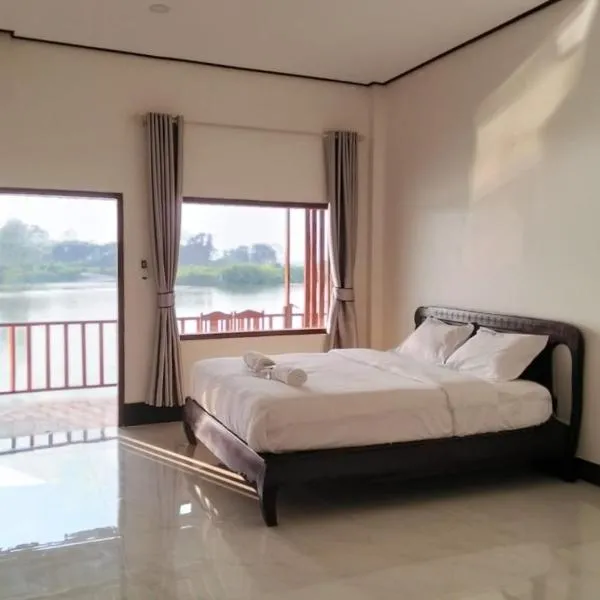 DODAND Studio & Sunset Riverside Guesthouse, hotel in Don Det