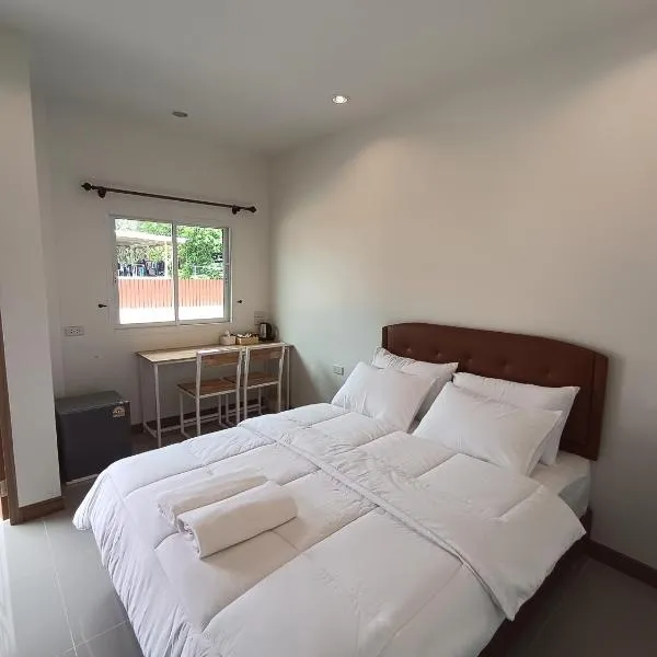 Good Nine Resort, hotel in Ban Lam Kaen
