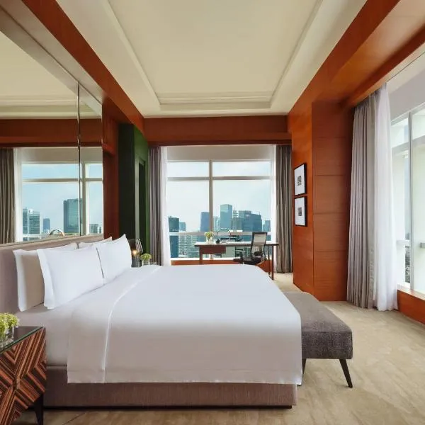 The Ritz-Carlton Jakarta, Pacific Place: Cakarta'da bir otel