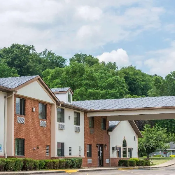 Super 8 by Wyndham Coshocton Roscoe Village, hotel in Coshocton