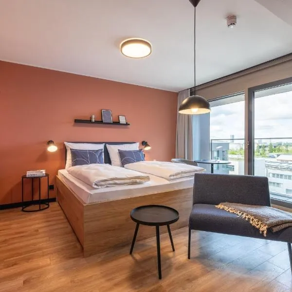 The Base Munich, hotel v Mnichově