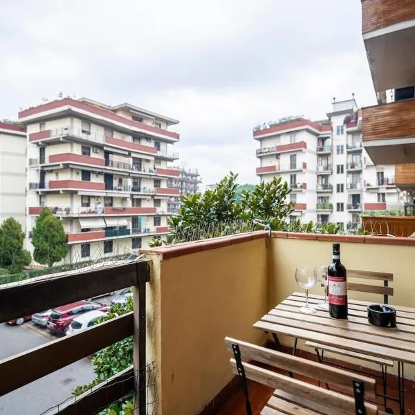 Near Airport 8 Guests - Big Elegant Apartment, hotel ve Florencii
