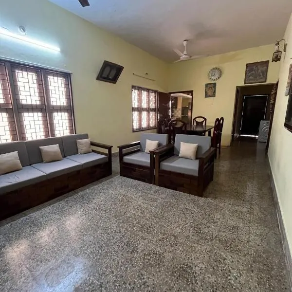 Kandan Kudil - Independent House 4 BHK: Chennai şehrinde bir otel