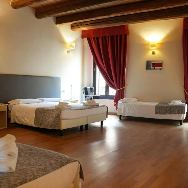 Honey Rooms Ferrara, hotel v destinaci Ferrara