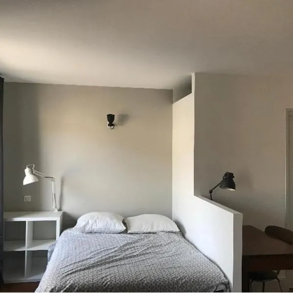 Chambres indépendantes Centre Ville Yssingeaux, hotel v destinaci Yssingeaux