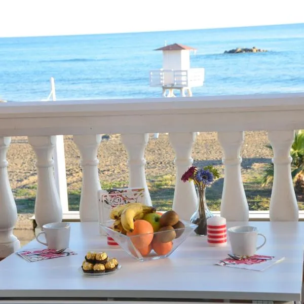 Apartamentos Playacala, hotelli kohteessa Cala del Moral