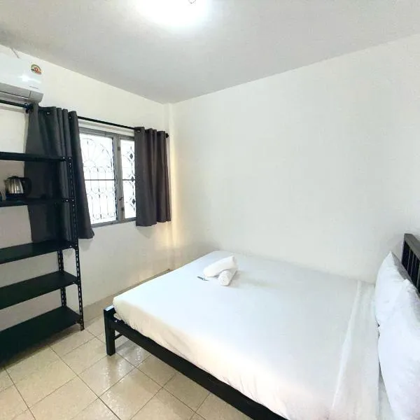 Patong Canal Villa R100, hotel en Patong Beach