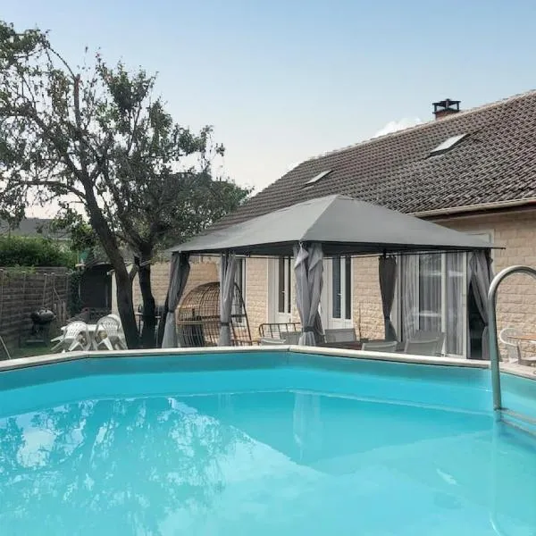 Villa charmante à Saint-Martin-Longueau avec piscine privée, hotel v destinaci Saint-Martin-Longueau