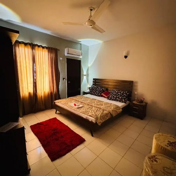 Rosewood cottage, hotel in Karachi