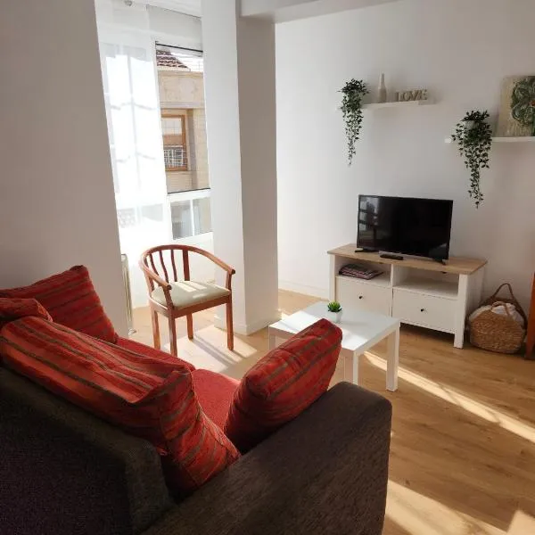 Laxe Piso Sol - Wifi y Netflix, hotel en Laxe