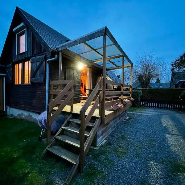 Agréable chalet dans un site protégé avec terrasse, piscine et tennis, ξενοδοχείο σε Cabourg