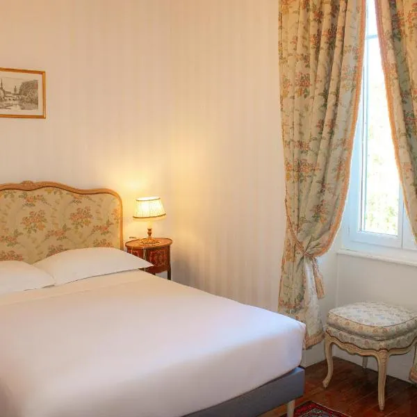 Hotel La Villa Fleurie, hotel v destinaci Beaune