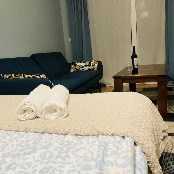 Cozy Blue Apartment, hotel in Vantaa
