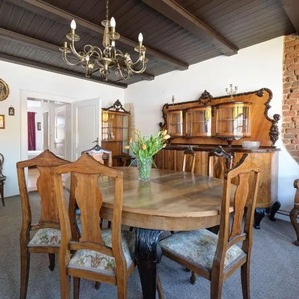 Florian's Haus, hotel i Cisnădioara