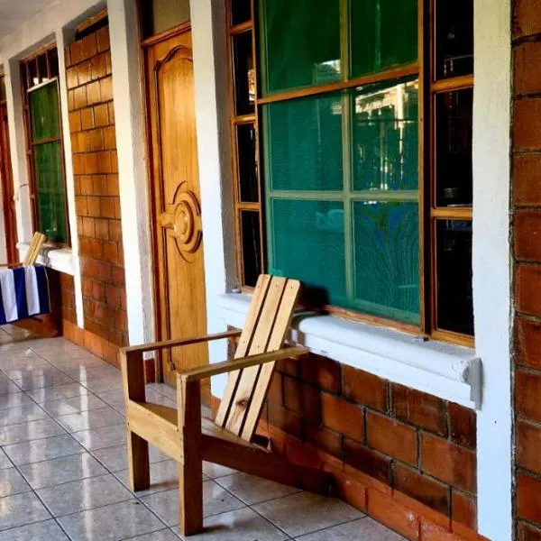 Home & Stay - Hostel by Don Pascual, hotel in San Pedro La Laguna