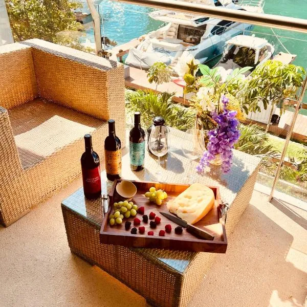 Marina Corazón Sea View - Condo Puerto Cancún, hotel em Cancún
