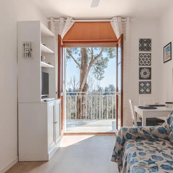 ElTufeto Apartment - Parking and Terrace, hotel a Grado-Pineta