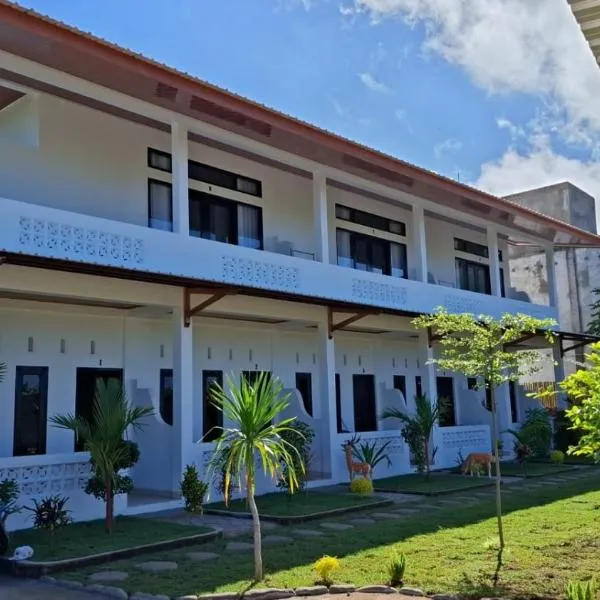 Compass Homestay, hotel v destinaci Huu