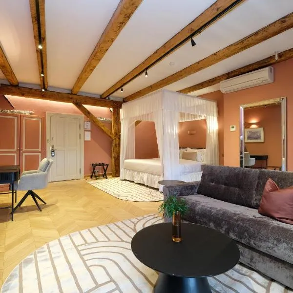 The Three Sisters Hotel, hotel di Tallinn