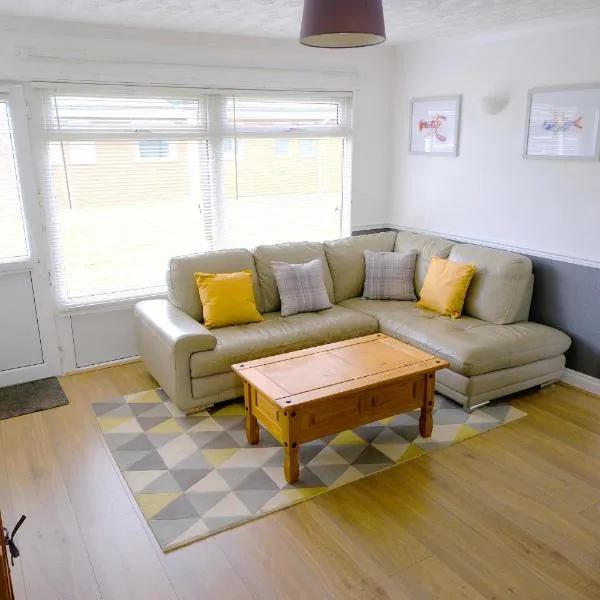Chalet Bonair Spacious comfortable 2 Bedroom Chalet sleeping 4 Dartmouth, hotel v destinaci Dartmouth