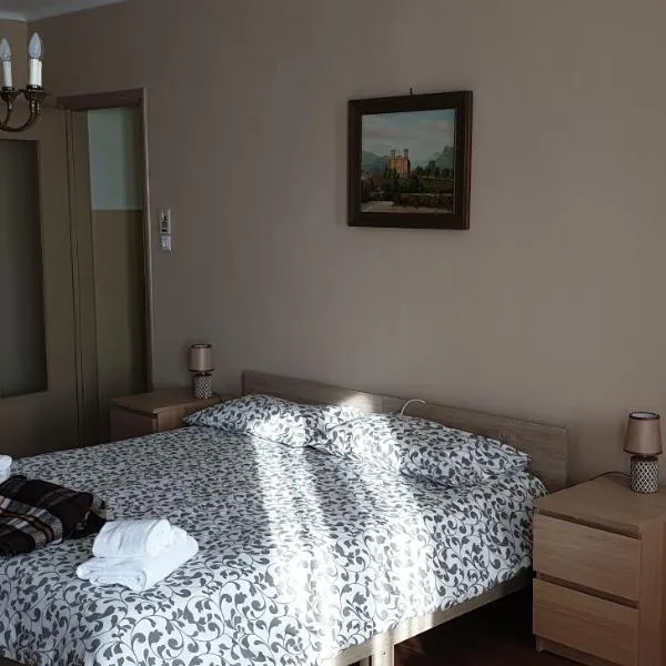 Casa Jalla' - Stanza Marisa, hotel in Luserna San Giovanni