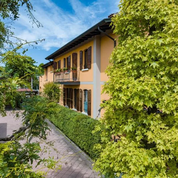 La Stazione Camere Caffè, hotel v destinaci Castiglione delle Stiviere