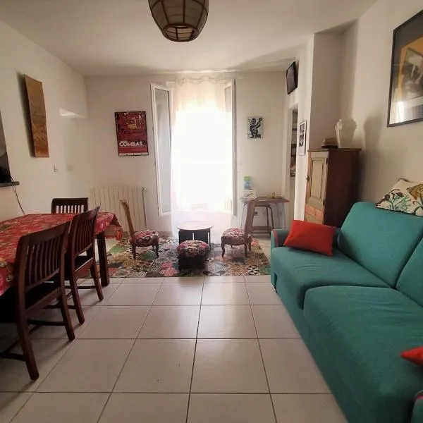 Seteanous Appartement T3 quartier historique, hotel in Sète