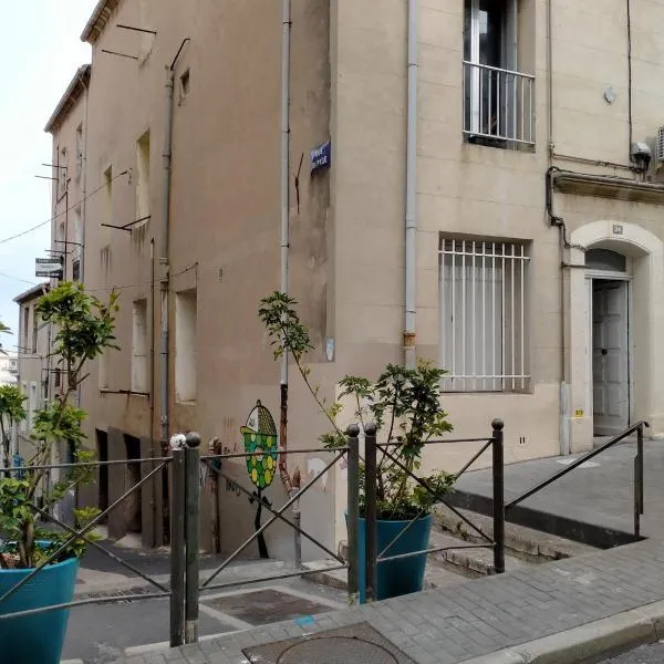 Seteanous Appartement T3 quartier historique, hotel in Sète