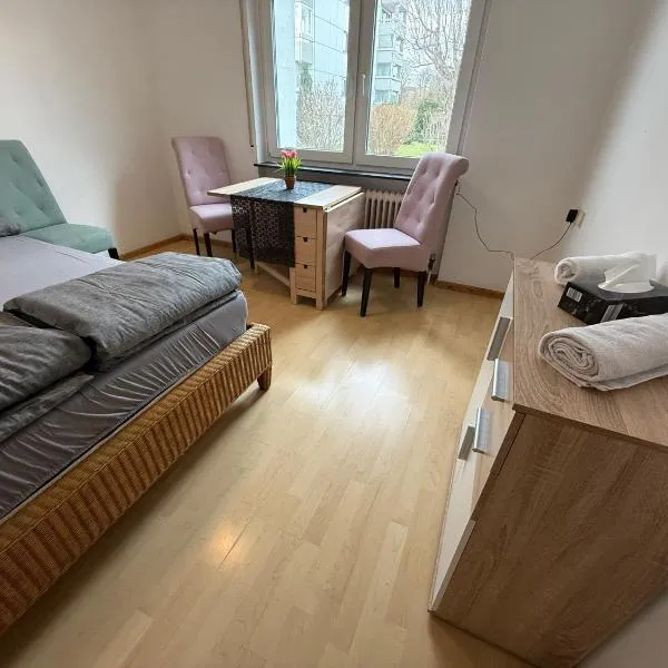 Gesamte Unterkunft WLAN & Parkplatz - Kernen, hotel v destinaci Kernen