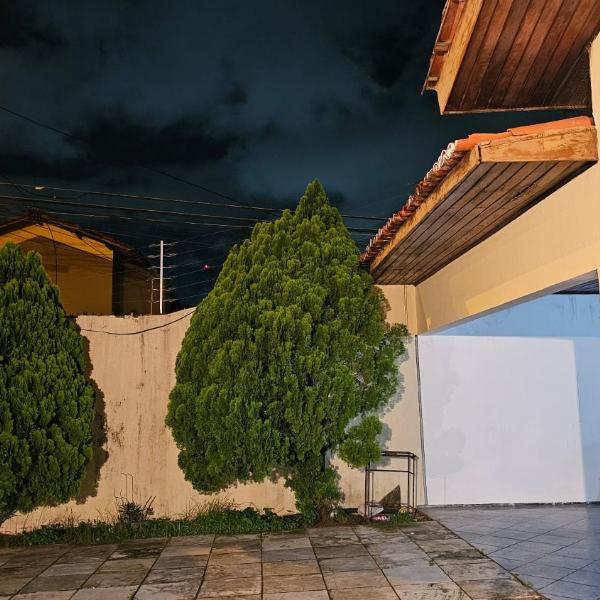2 CASA próximo as Praias