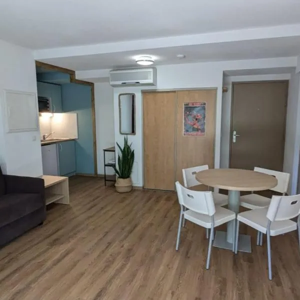 L étape du canigou, hotel v destinácii Vernet-les-Bains