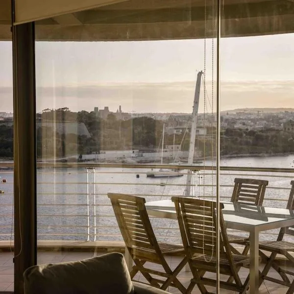 Seafront condo with a view of Valletta – hotel w mieście Il-Gżira taʼ Forti Manoel